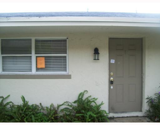 511 Banks Road, Unit 5118 Margate, FL 33063 - Photo 1 of 8 Exterior Front