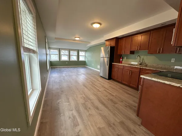 $1,300 | 61 Beekman Street, Unit 3, Saratoga Springs, NY 12866