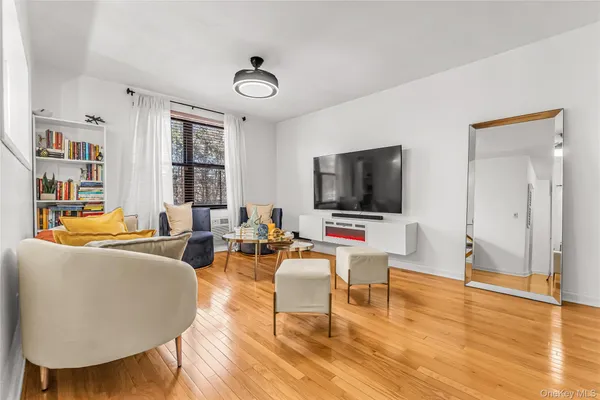 $235,000 | 3 Remsen Road, Unit 2L, Yonkers, NY 10710