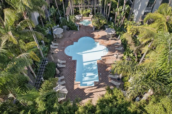 $1,399,999 | 244 Por La Mar Circle, Santa Barbara, CA 93103