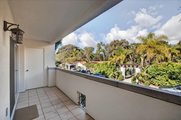 $1,399,999 | 244 Por La Mar Circle, Santa Barbara, CA 93103