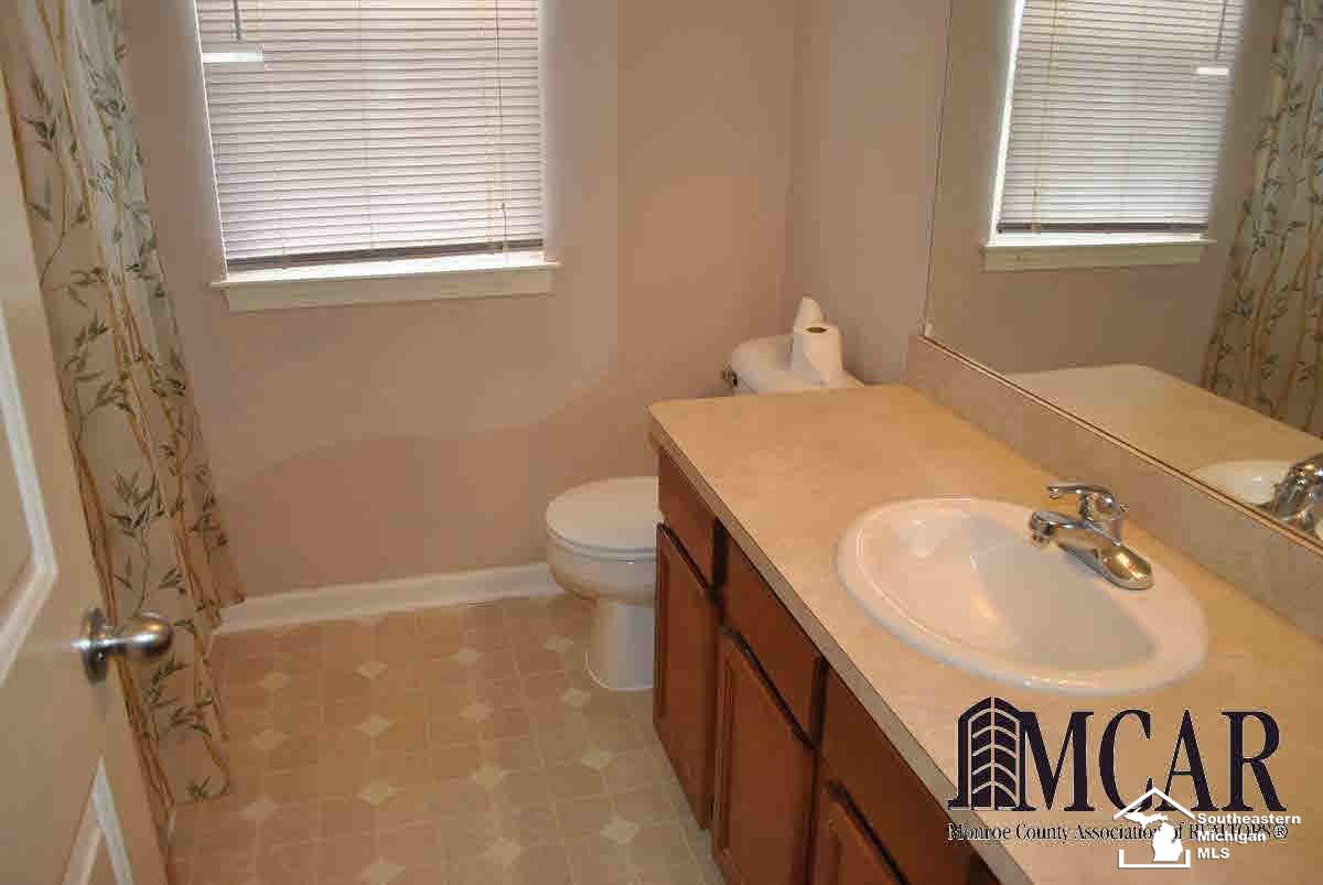203 Timberbrook Lane Dundee, MI 48131 - Photo 9 of 13 Gallery Image 9