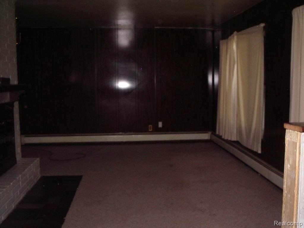 15870 Allen Road Taylor, MI 48180 - Photo 5 of 13 living room