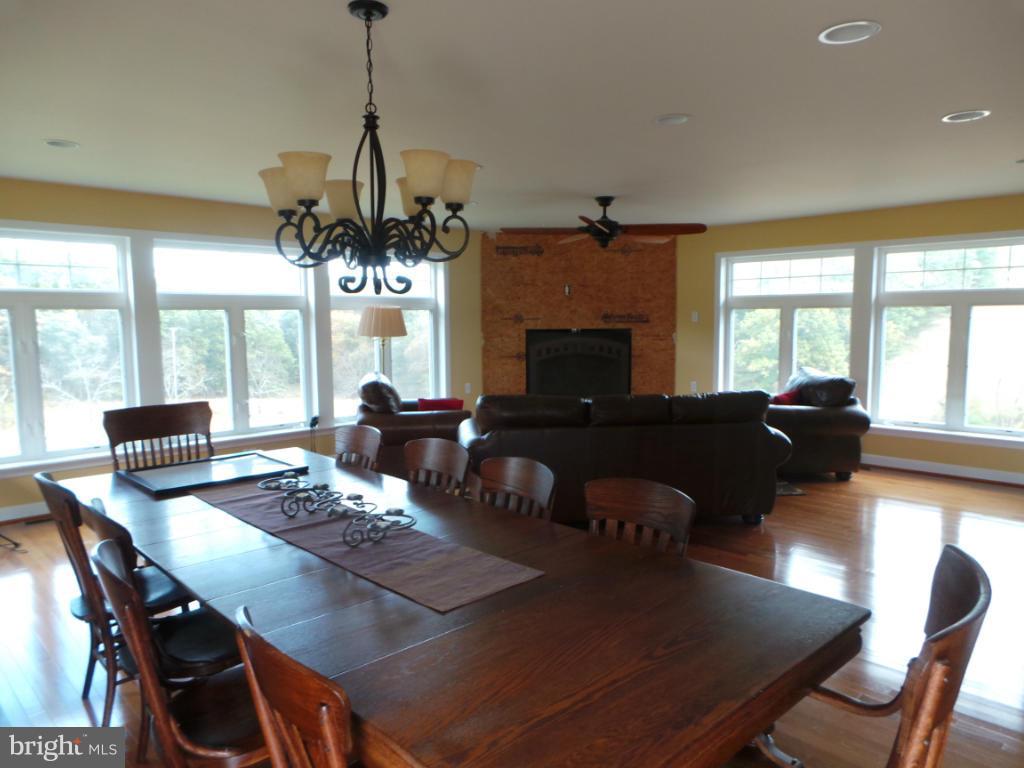 1760 Eppinger Road Berkeley Springs, WV 25411 - Photo 5 of 30 Interior (General)