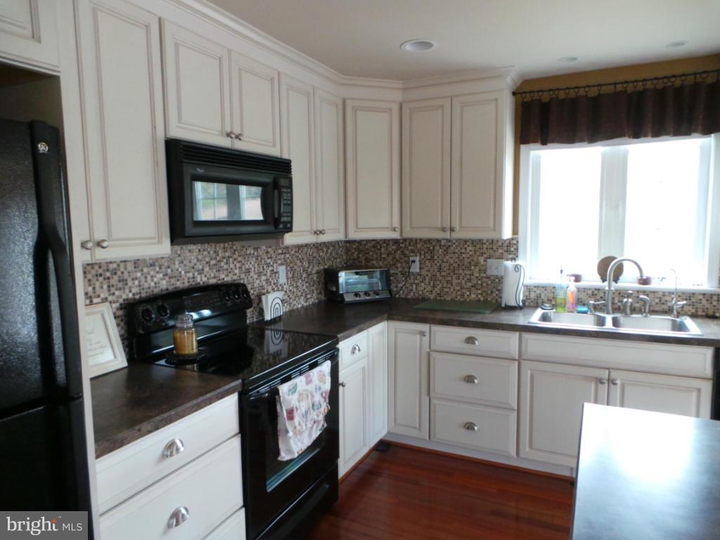 1760 Eppinger Road Berkeley Springs, WV 25411 - Photo 8 of 30 Kitchen