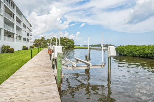 $2,250 | 6350 River Run Drive, Unit D2, Sebastian, FL 32958