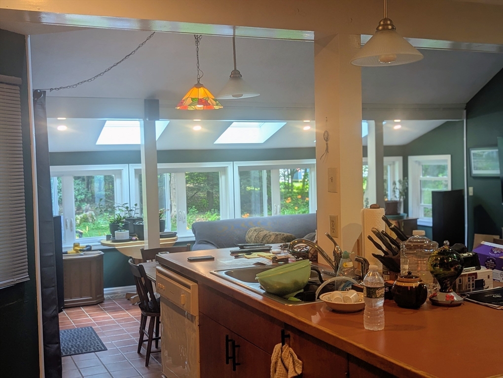 166 West Street Attleboro, MA 02703 - Photo 9 of 16