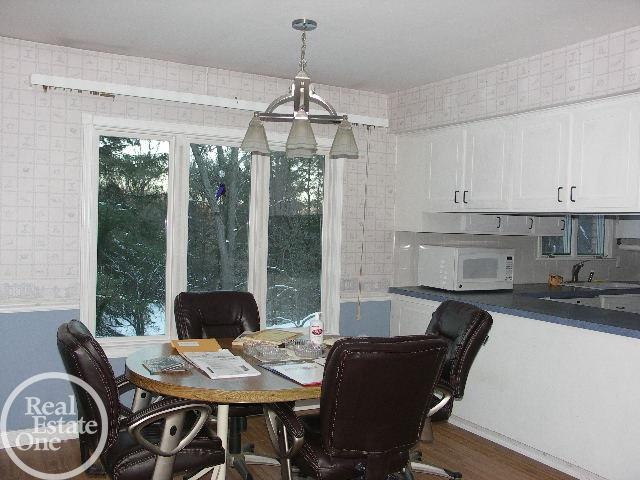3885 Ribble Road Metamora, MI 48455 - Photo 15 of 30 Dinning Room