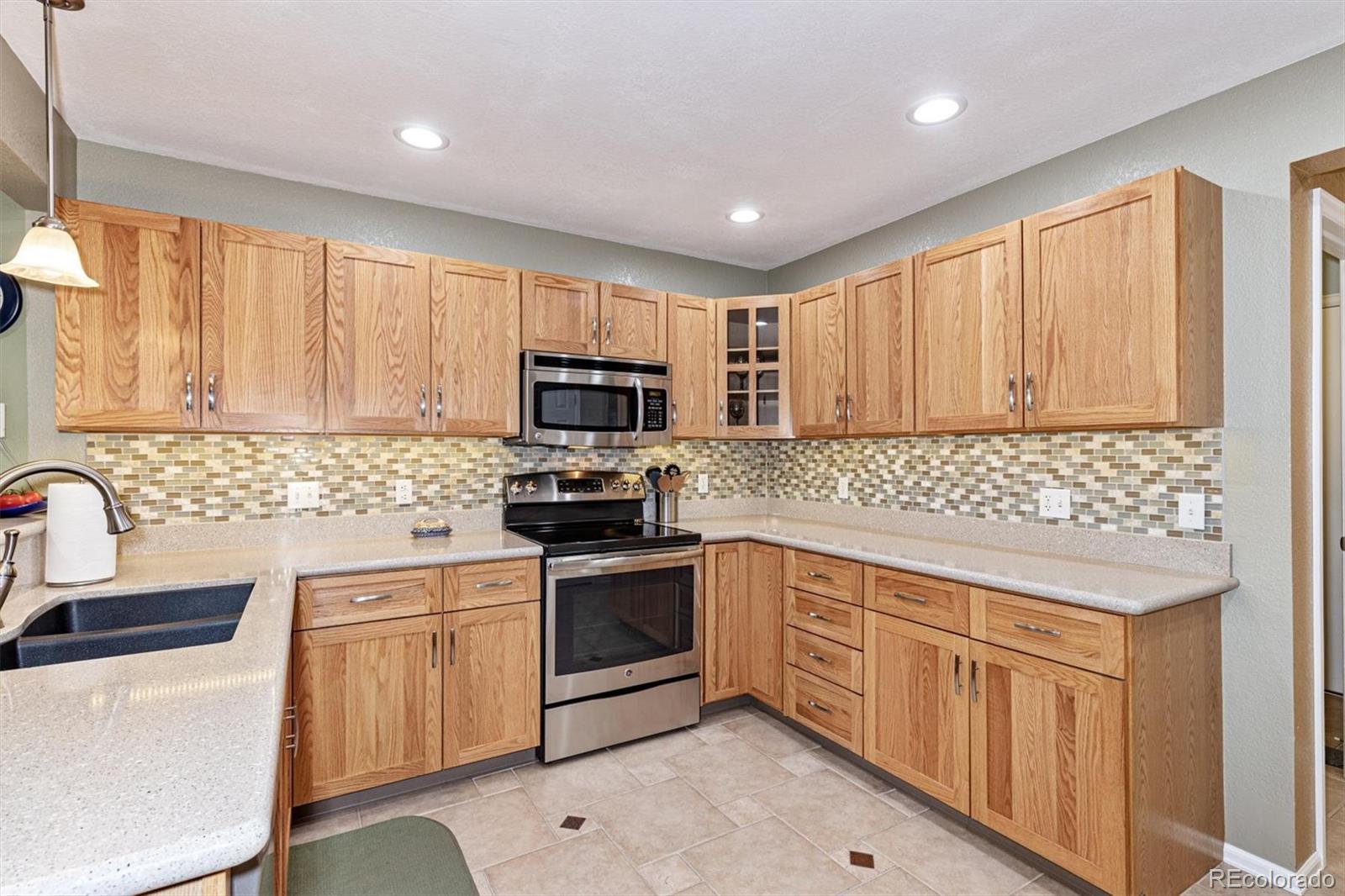 2355 Hyacinth Road Highlands Ranch, CO 80129 - Photo 11 of 28 Gallery Image 11
