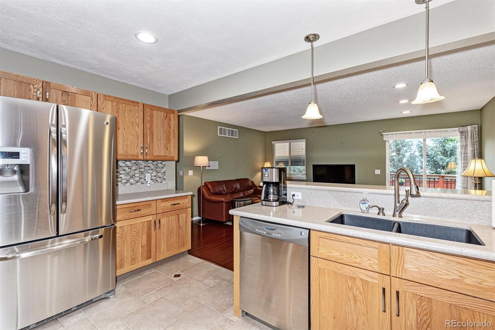 2355 Hyacinth Road Highlands Ranch, CO 80129 - Photo 12 of 28 Gallery Image 12