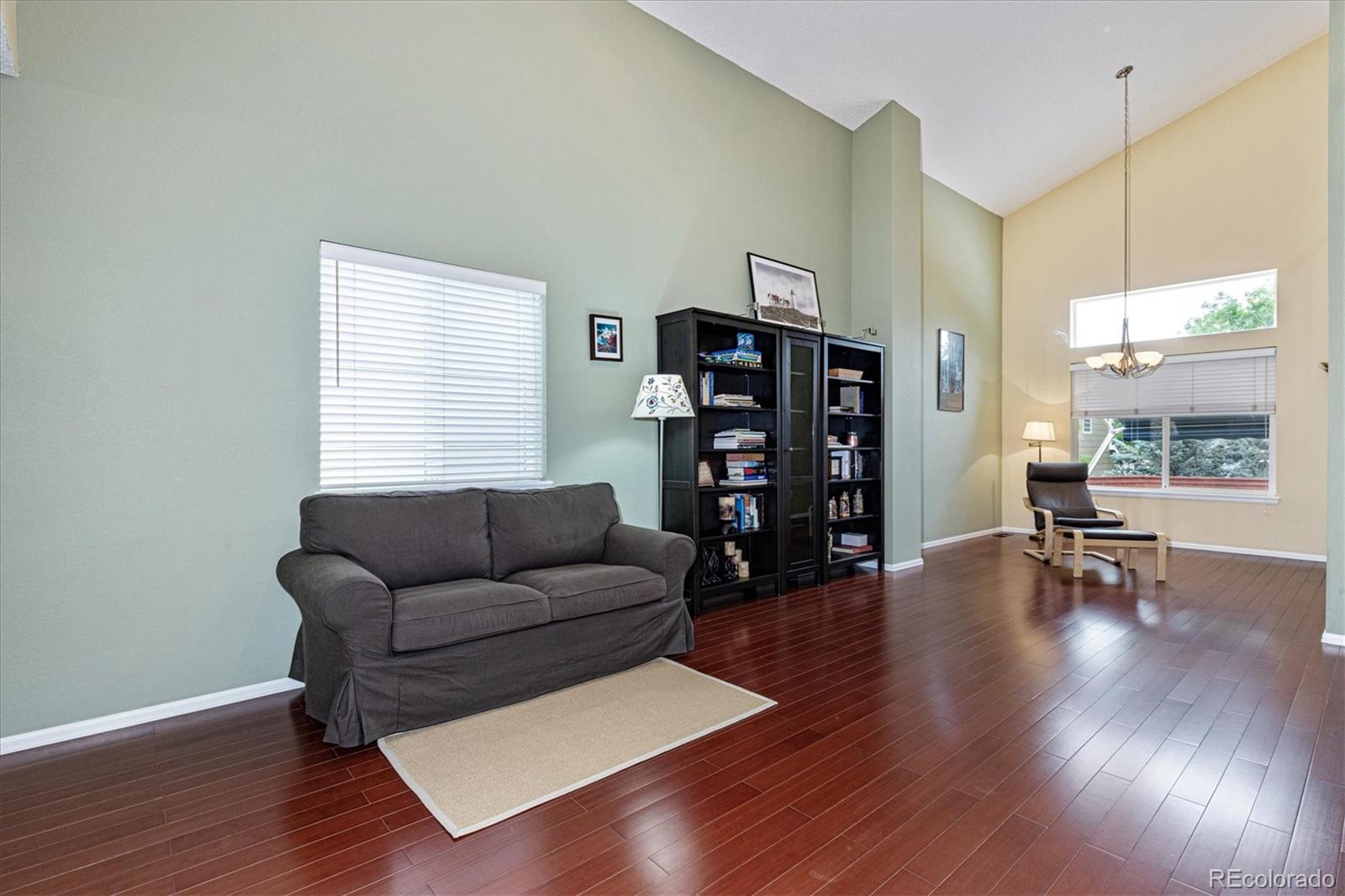 2355 Hyacinth Road Highlands Ranch, CO 80129 - Photo 5 of 28 Gallery Image 5