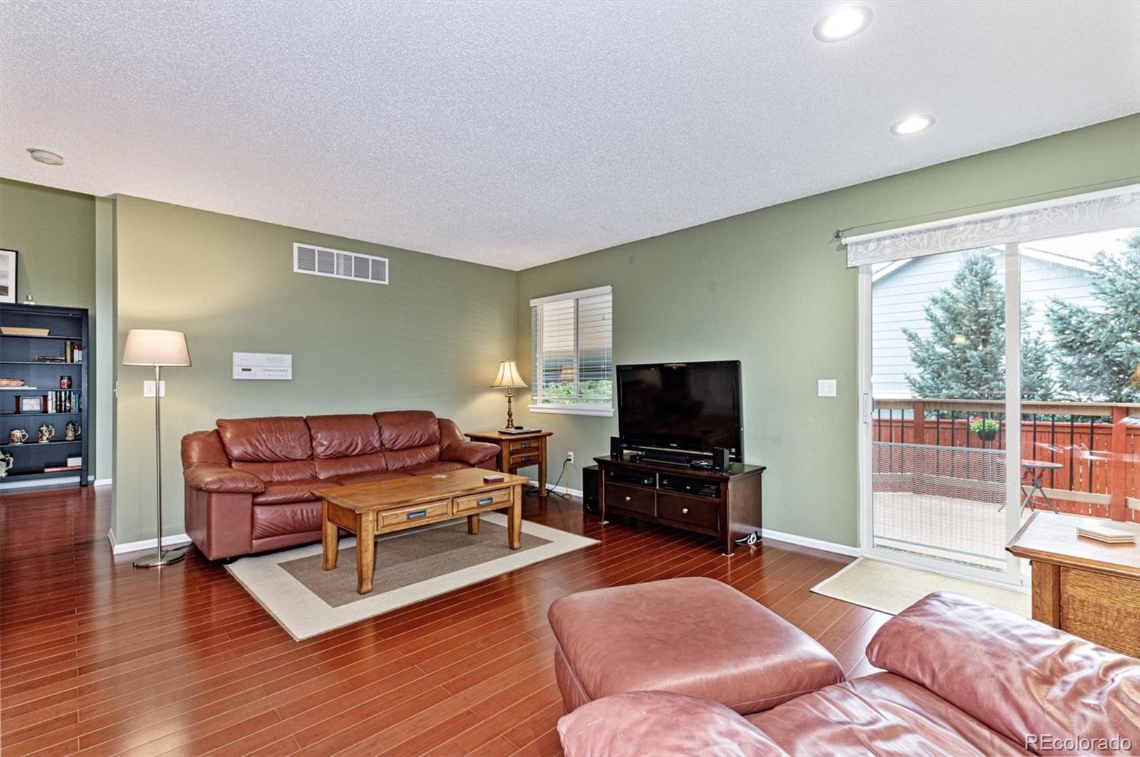 2355 Hyacinth Road Highlands Ranch, CO 80129 - Photo 8 of 28 Gallery Image 8