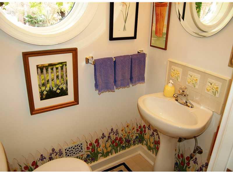 1228 Murdoch Road Pittsburgh, PA 15217 - Photo 13 of 25 Partial Bath.