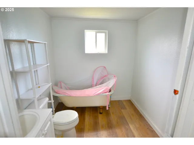 $299,900 | 520 Northeast 4th Street, Pilot Rock, OR 97868