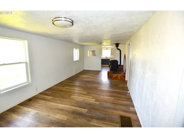 $299,900 | 520 Northeast 4th Street, Pilot Rock, OR 97868