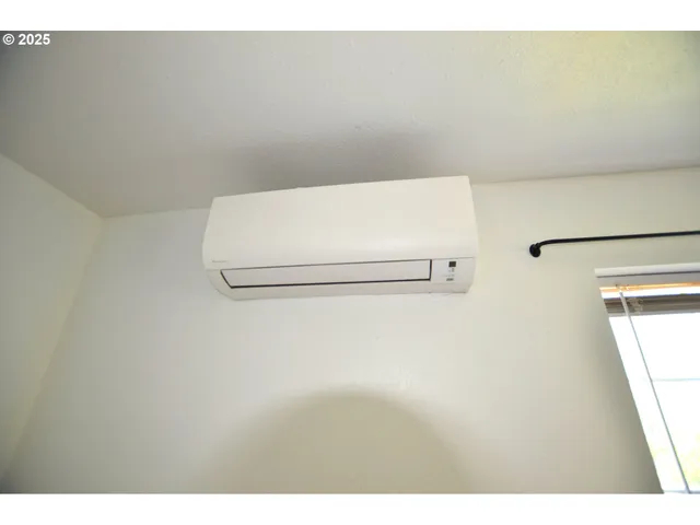 $299,900 | 520 Northeast 4th Street, Pilot Rock, OR 97868