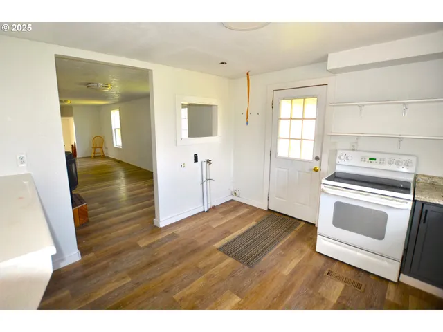 $299,900 | 520 Northeast 4th Street, Pilot Rock, OR 97868