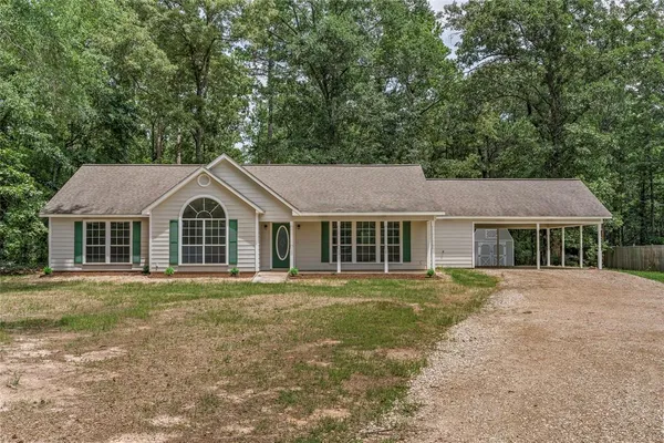 $230,000 | 4413 Circle Square Drive, Mooringsport, LA 71060