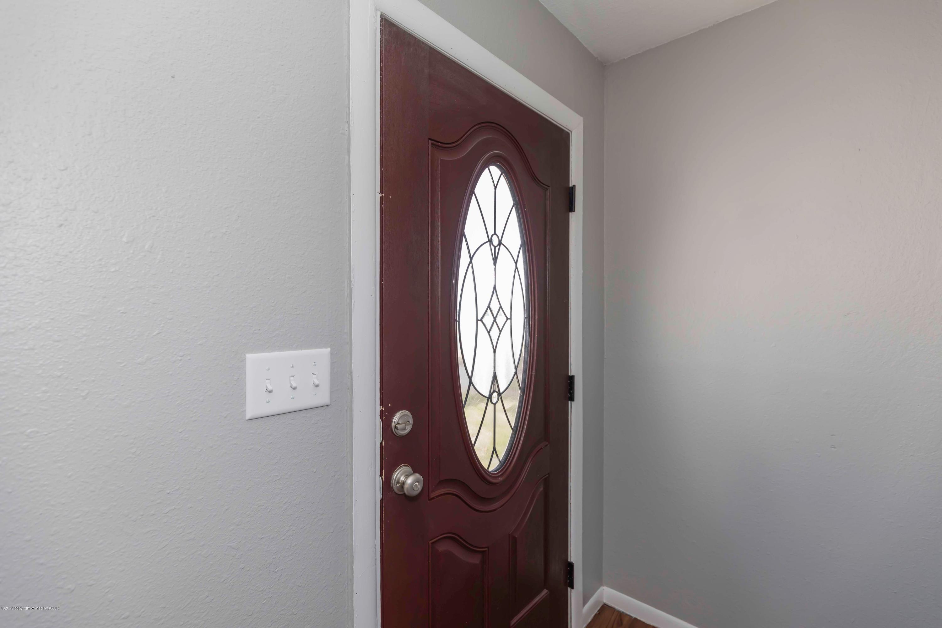 Entrance View 1