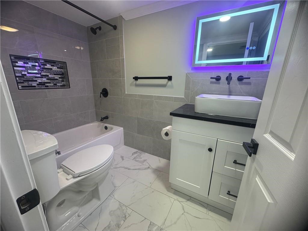 7 Michigan Avenue Warwick, RI 02888 - Photo 15 of 19