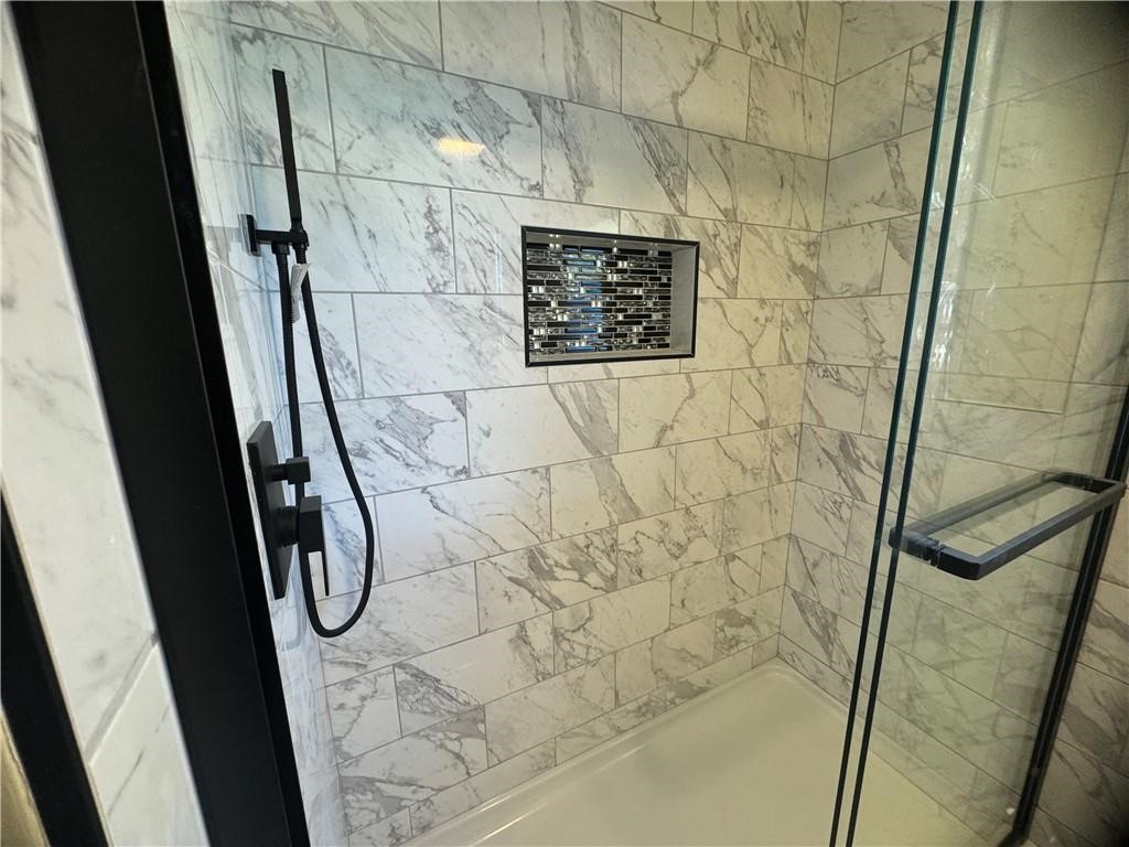 7 Michigan Avenue Warwick, RI 02888 - Photo 9 of 19