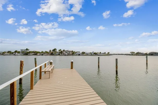 $1,850 | 2411 Bay Boulevard, Unit 3, Indian Rocks Beach, FL 33785