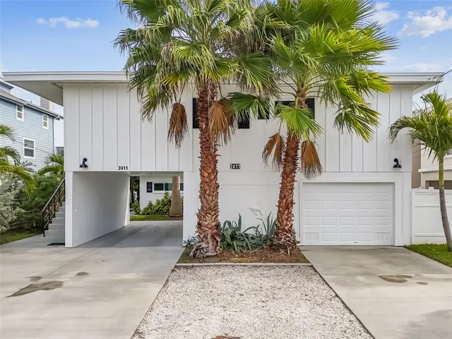 $1,850 | 2411 Bay Boulevard, Unit 3, Indian Rocks Beach, FL 33785