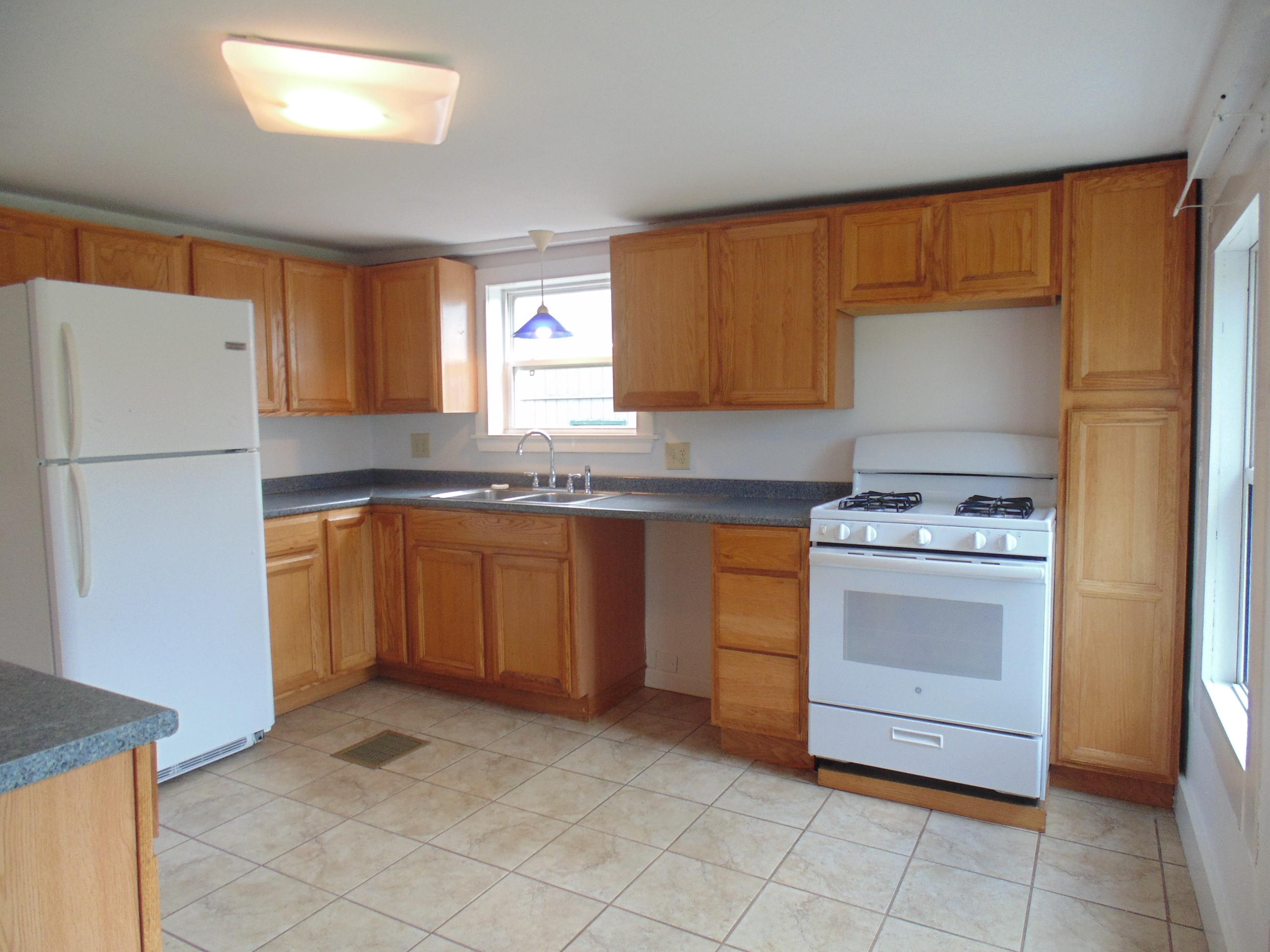 147 Lebanon Road Winterport, ME 04496 - Photo 7 of 23 DSC05392