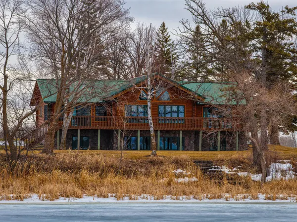 $900,000 | 35918 410th Avenue Southeast, Fosston, MN 56542