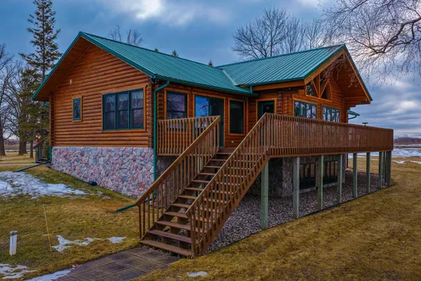 $900,000 | 35918 410th Avenue Southeast, Fosston, MN 56542