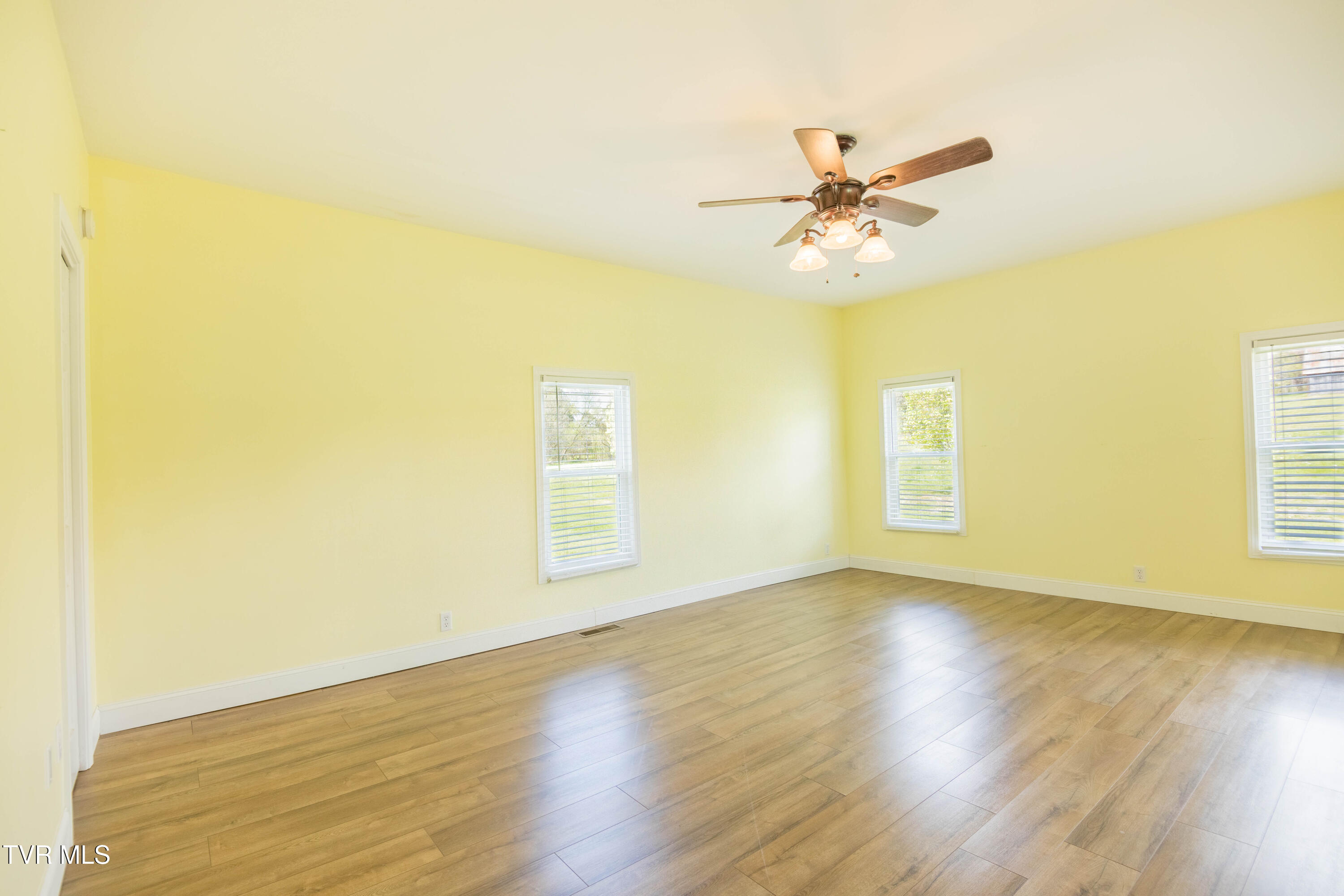 2200 Sunnyside Road Greeneville, TN 37743 - Photo 17 of 36 087A0434-HDR