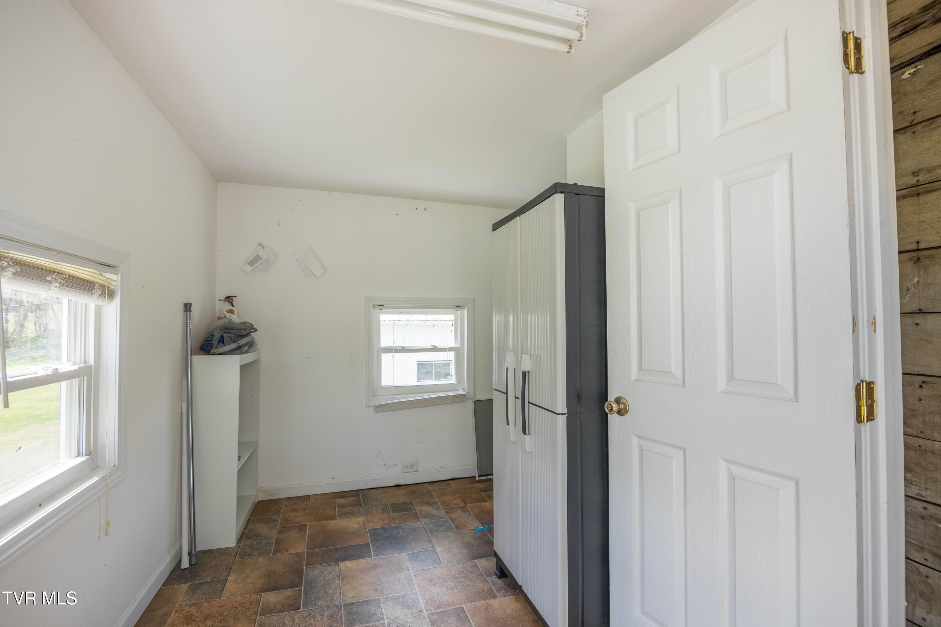 2200 Sunnyside Road Greeneville, TN 37743 - Photo 24 of 36 087A0517-HDR