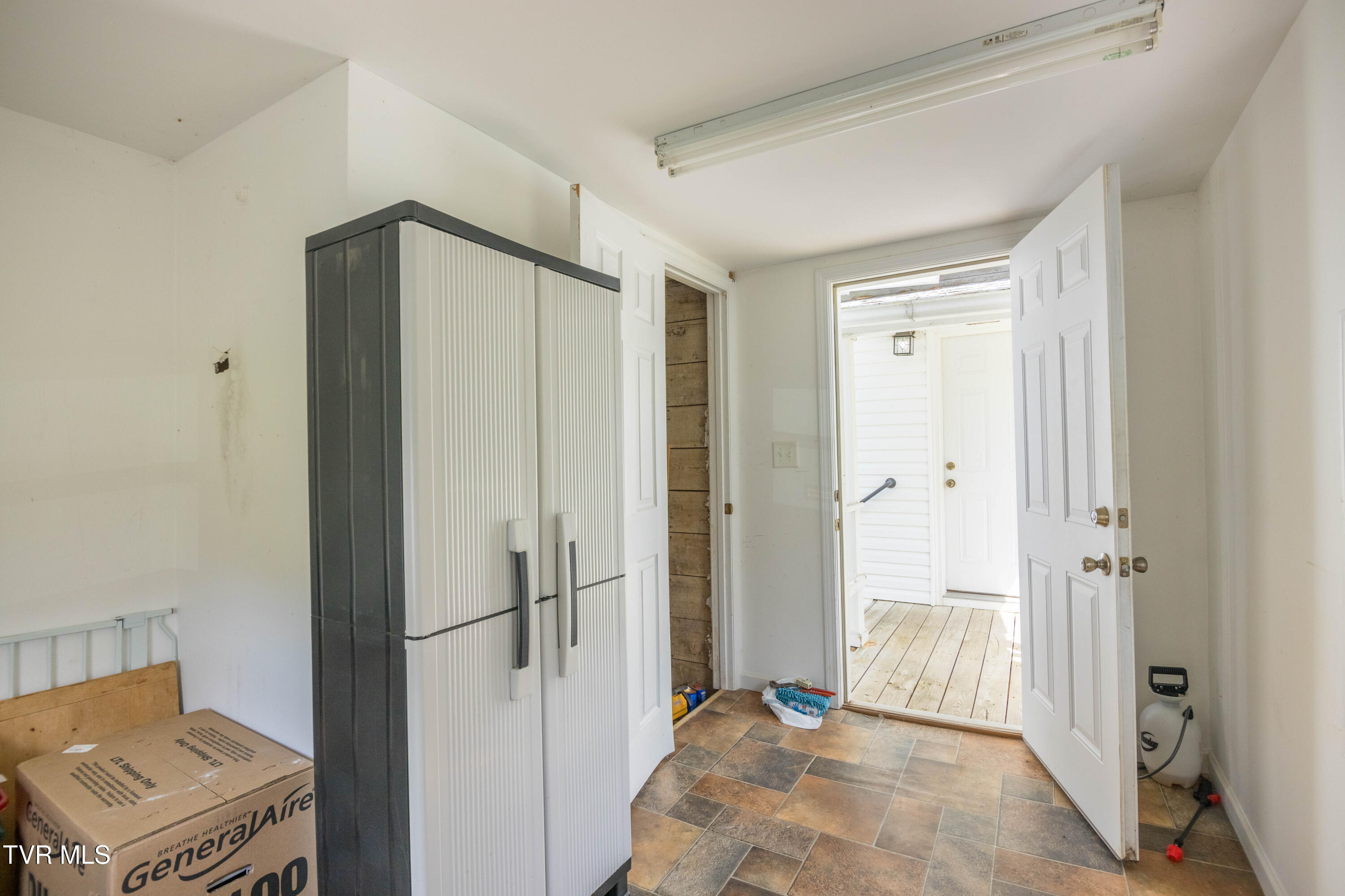 2200 Sunnyside Road Greeneville, TN 37743 - Photo 25 of 36 087A0520-HDR