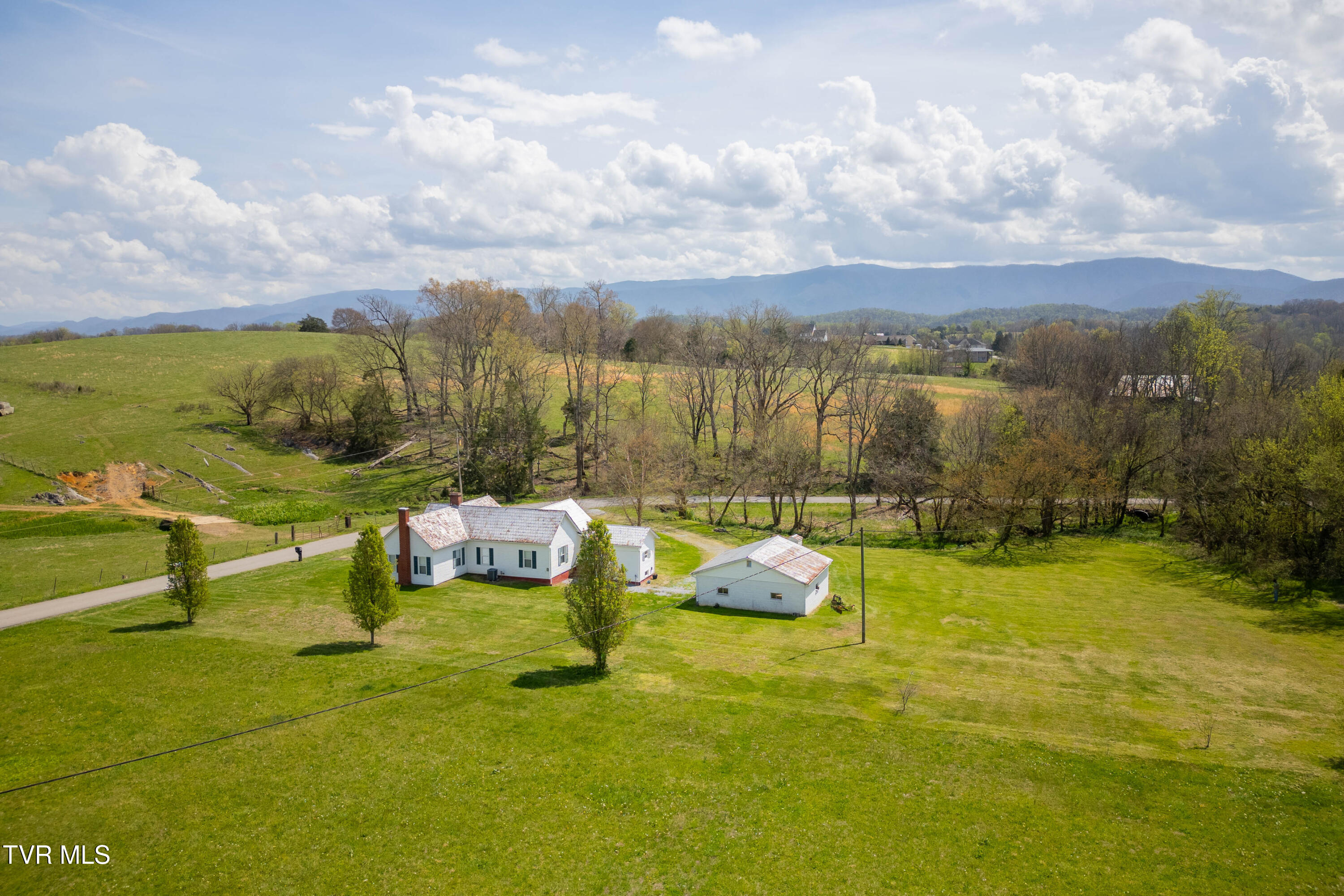 2200 Sunnyside Road Greeneville, TN 37743 - Photo 27 of 36 DJI_0811-HDR