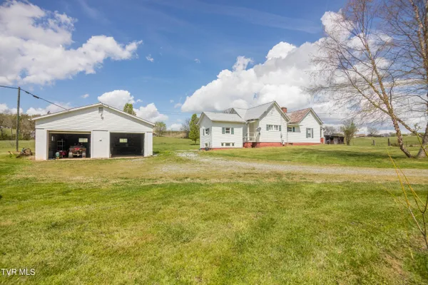 $399,900 | 2200 Sunnyside Road, Greeneville, TN 37743