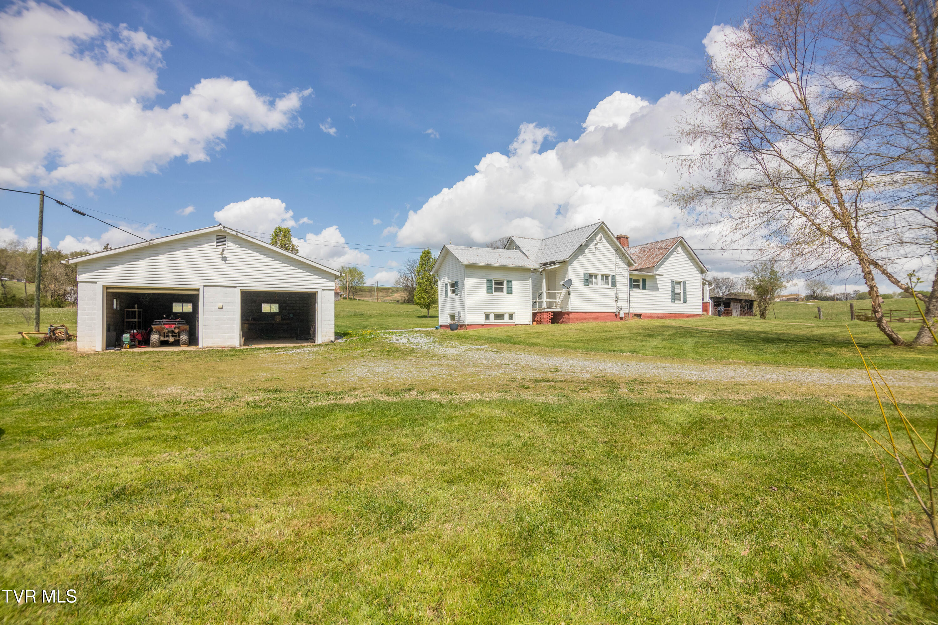 2200 Sunnyside Road Greeneville, TN 37743 - Photo 5 of 36 087A0496-HDR