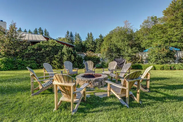 $410,000 | 101 Bridges Circle, Unit BRIDGES 101, Warren, VT 05674