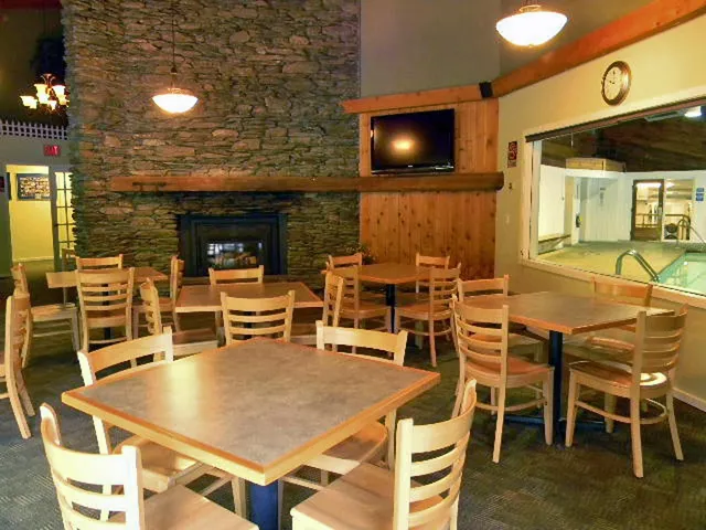 $410,000 | 101 Bridges Circle, Unit BRIDGES 101, Warren, VT 05674