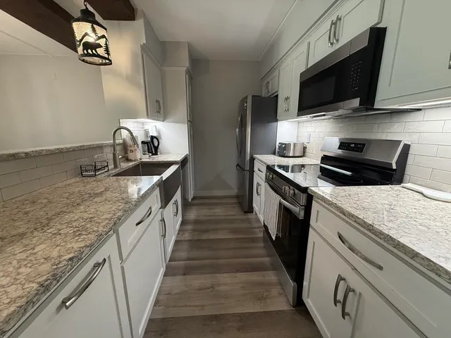 $410,000 | 101 Bridges Circle, Unit BRIDGES 101, Warren, VT 05674