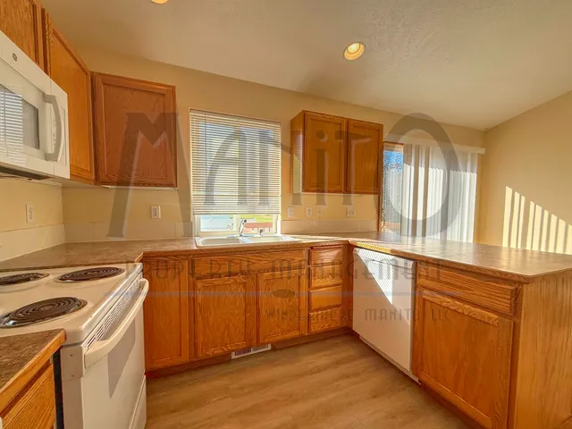 $2,500 | 15921 North Franklin Street, Spokane, WA 99208