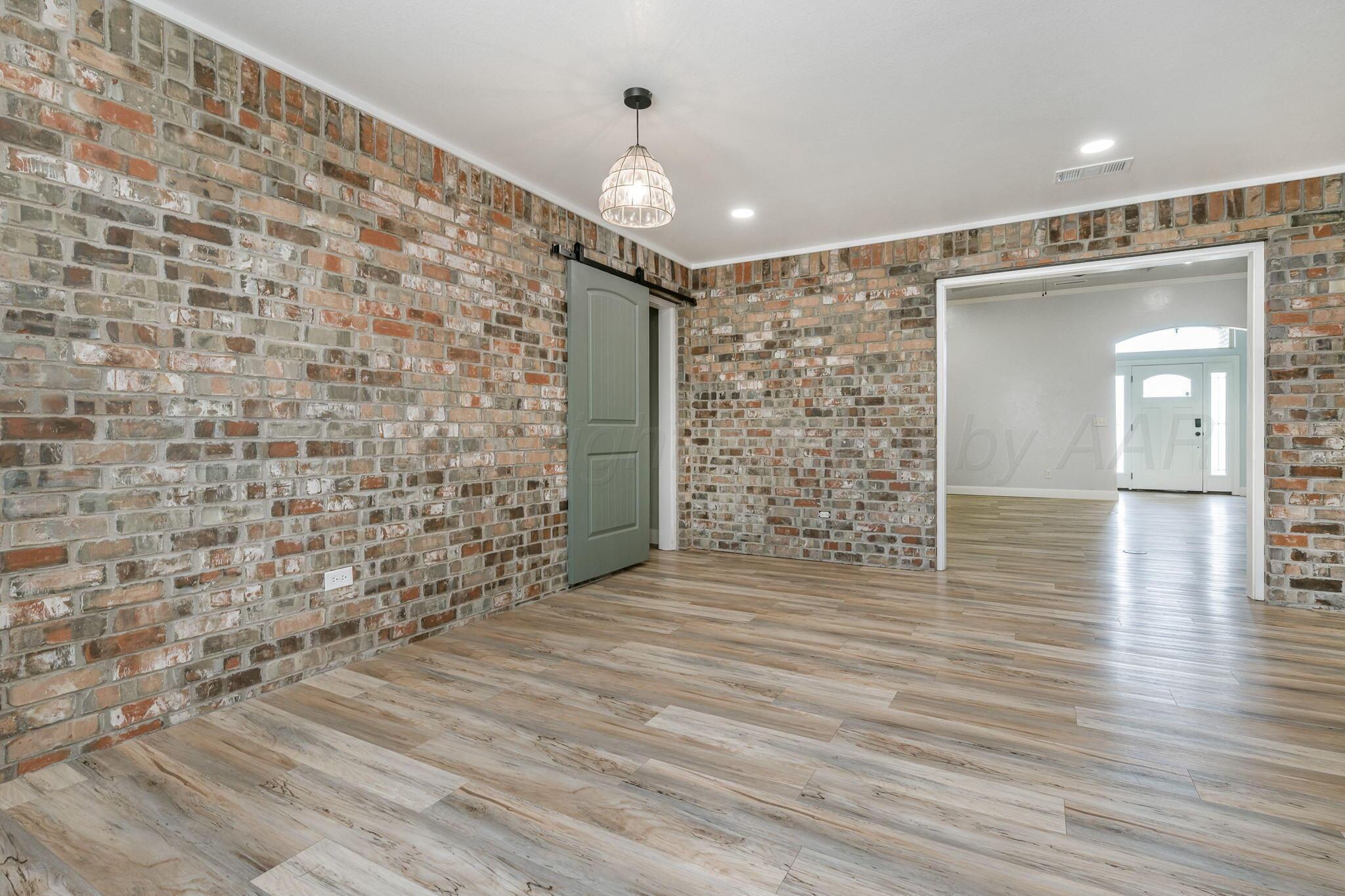 11601 West Rockwell Road Canyon, TX 79015 - Photo 11 of 37 2nd Living