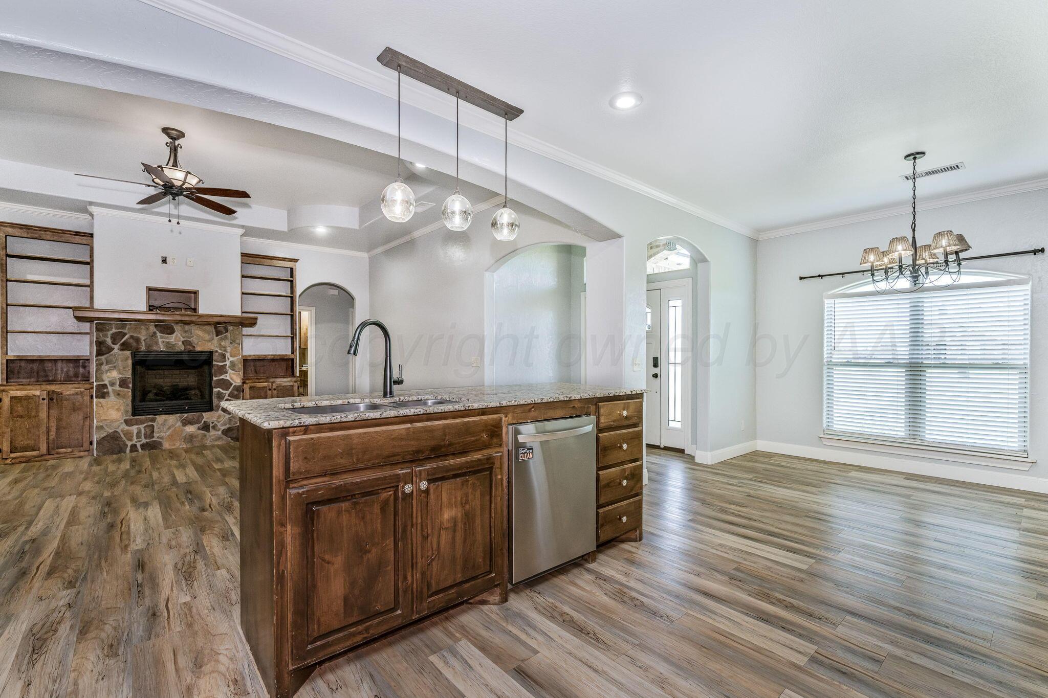 11601 West Rockwell Road Canyon, TX 79015 - Photo 5 of 37 Kitchen