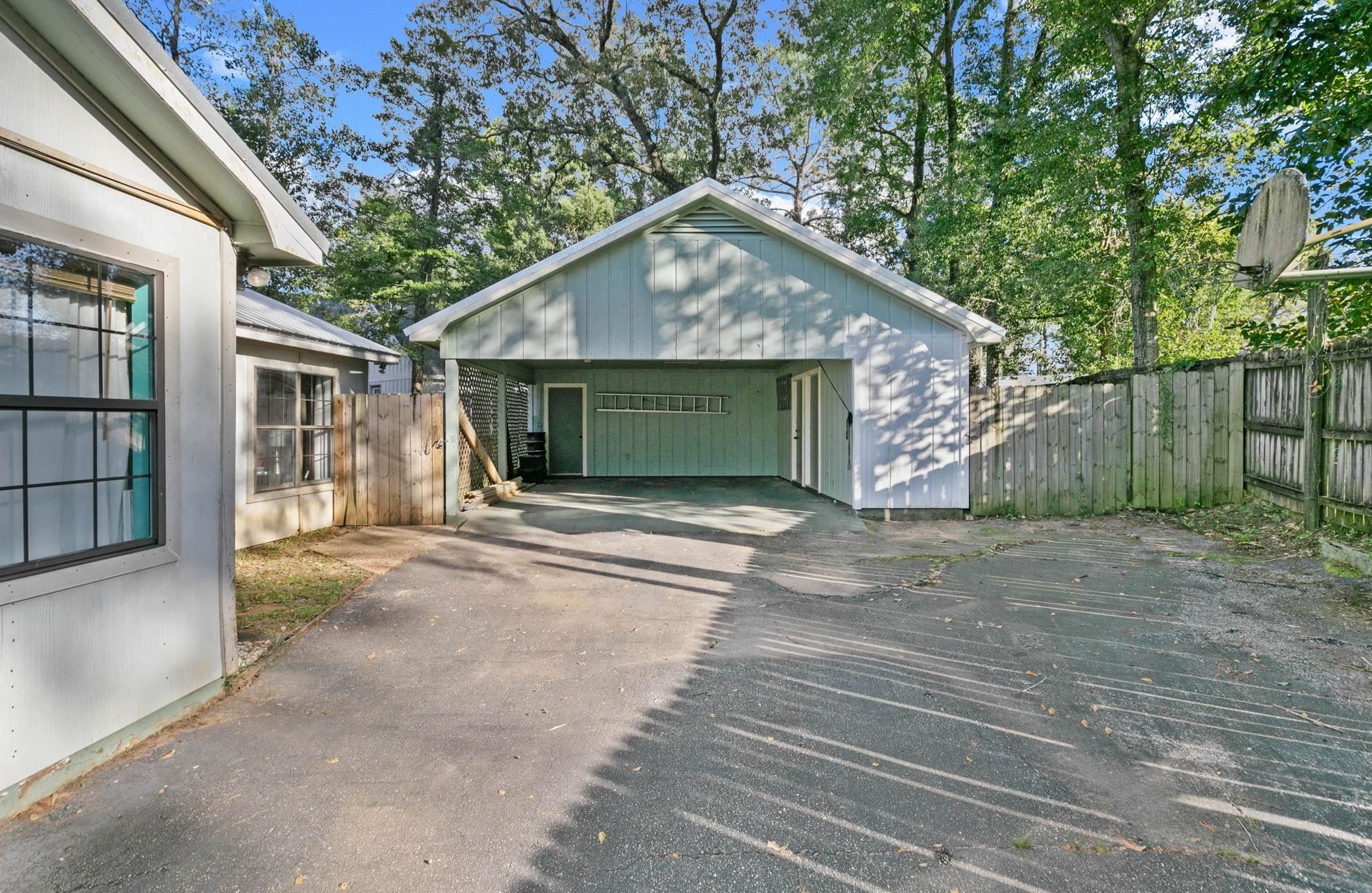 107 Rainer Circle Daphne, AL 36526 - Photo 26 of 31 Garage