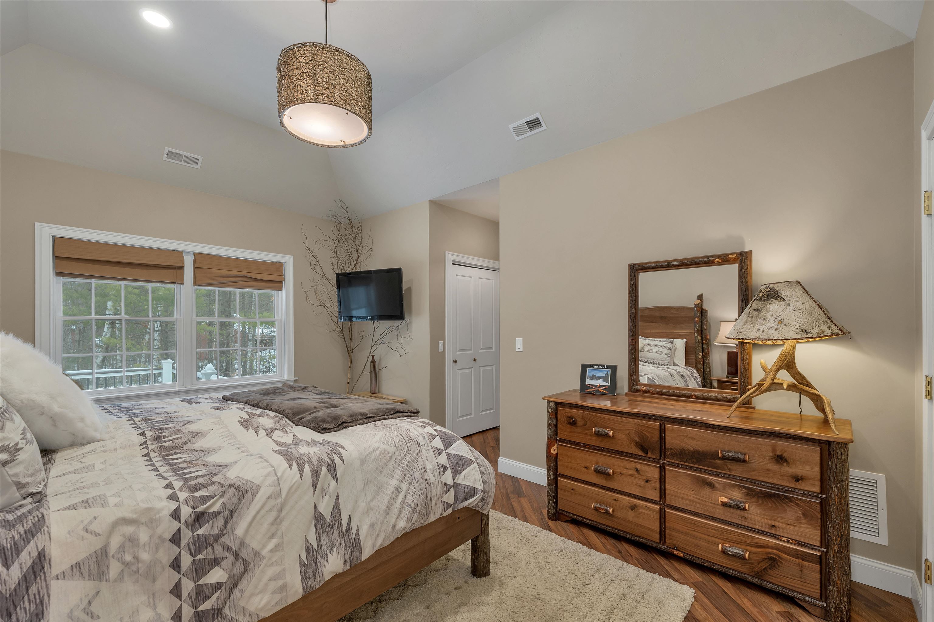 41 Regis Road Laconia, NH 03246 - Photo 20 of 42