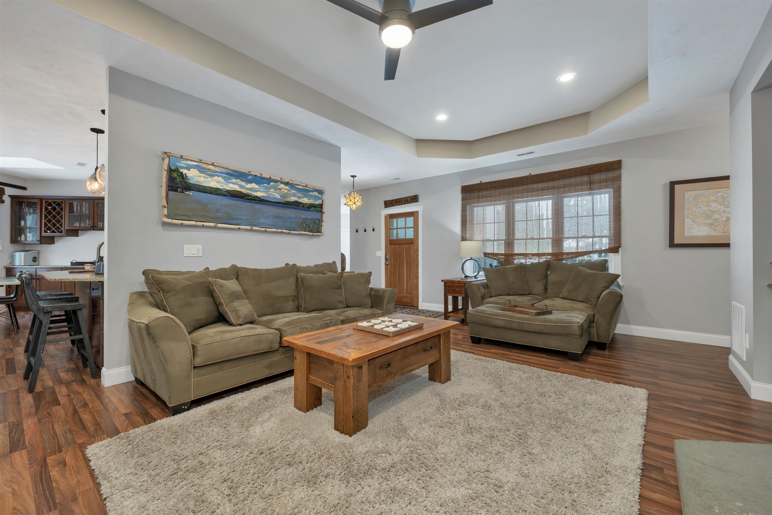 41 Regis Road Laconia, NH 03246 - Photo 9 of 42