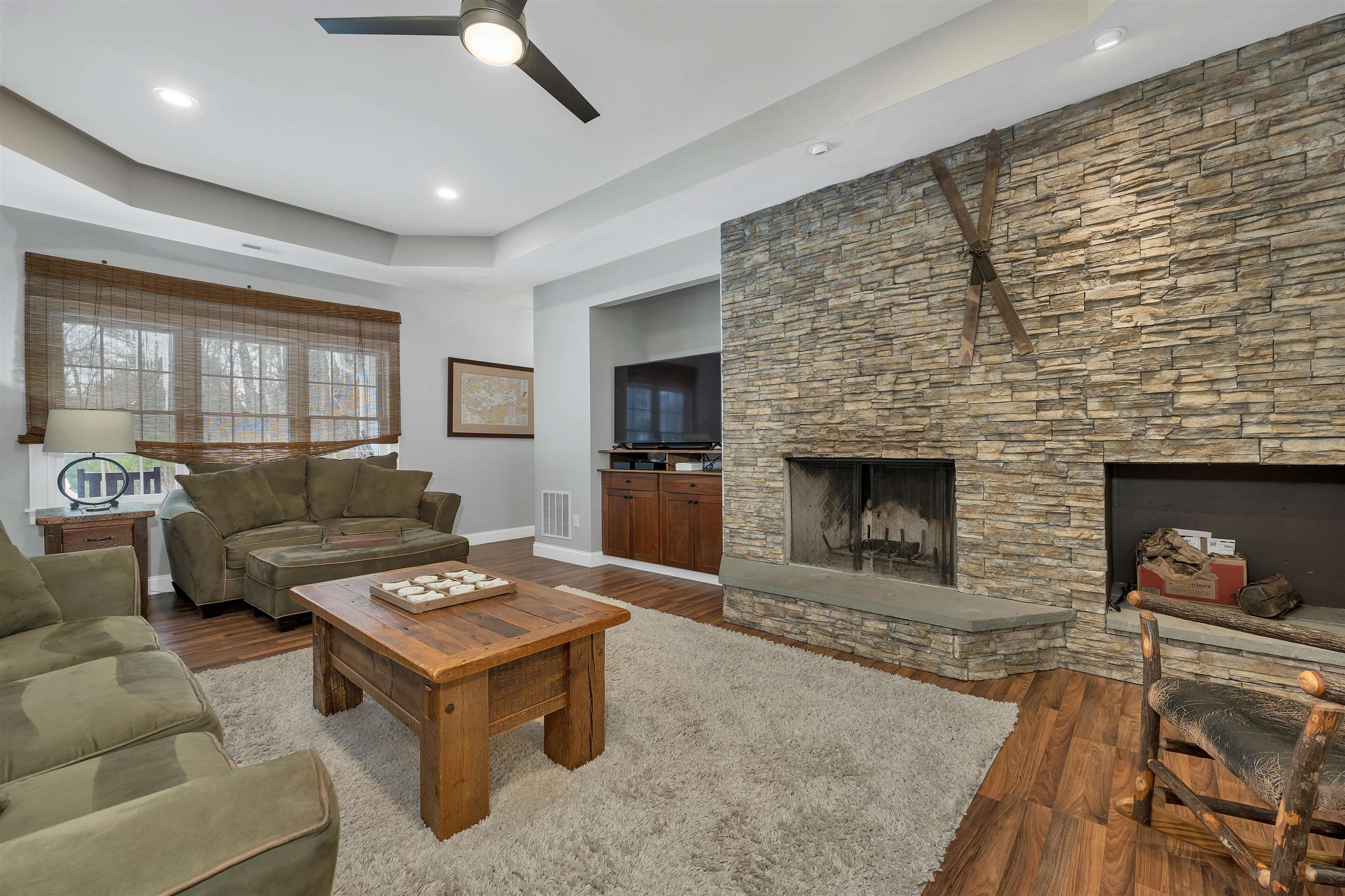 41 Regis Road Laconia, NH 03246 - Photo 10 of 42