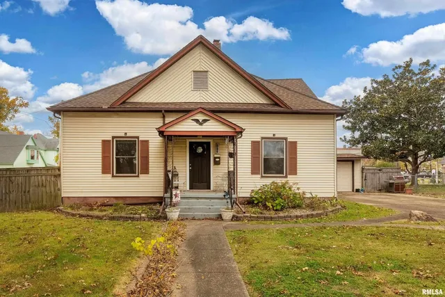 $179,900 | 306 South Madison Street, Marion, IL 62959
