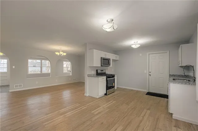 $230,000 | 7304 East 109 Terrace, Kansas City, MO 64134