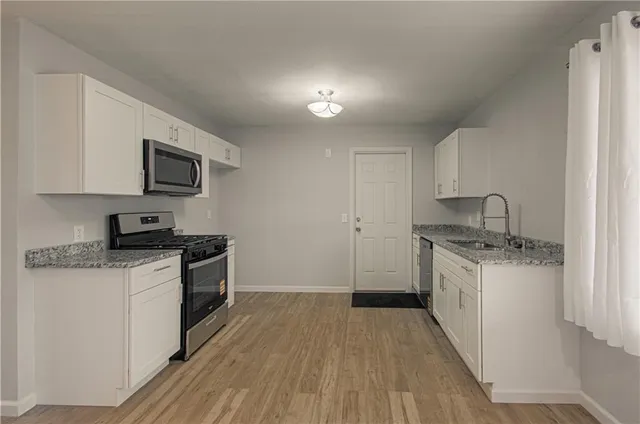 $240,000 | 7304 East 109 Terrace, Kansas City, MO 64134