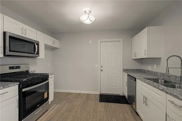 $240,000 | 7304 East 109 Terrace, Kansas City, MO 64134